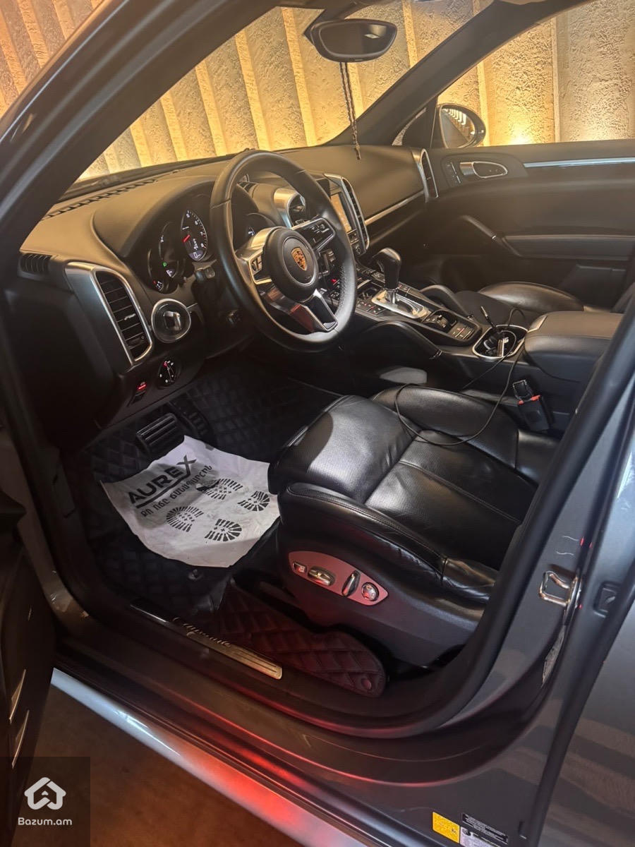Porsche Cayenne - image 6
