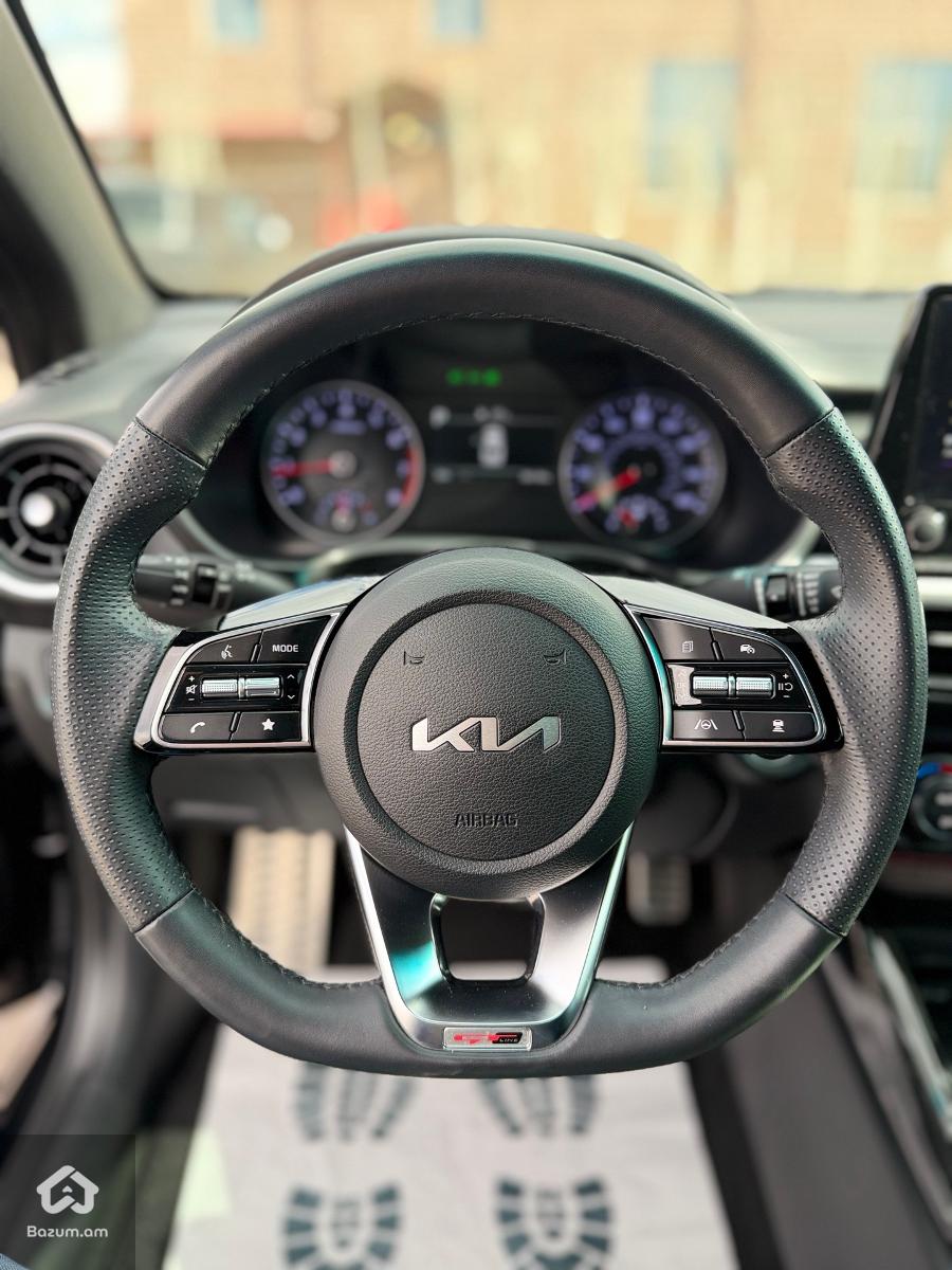 Kia Forte Gt-Line - image 9