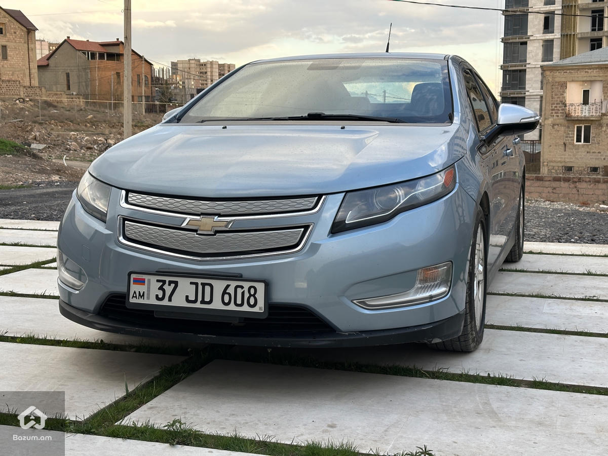 Chevrolet volt 1  - image 3