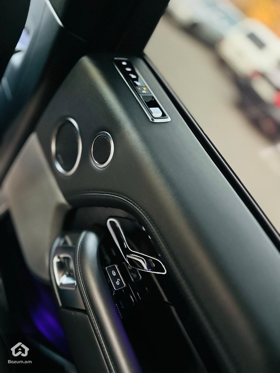 Range Rover Vogue HSE - image 6