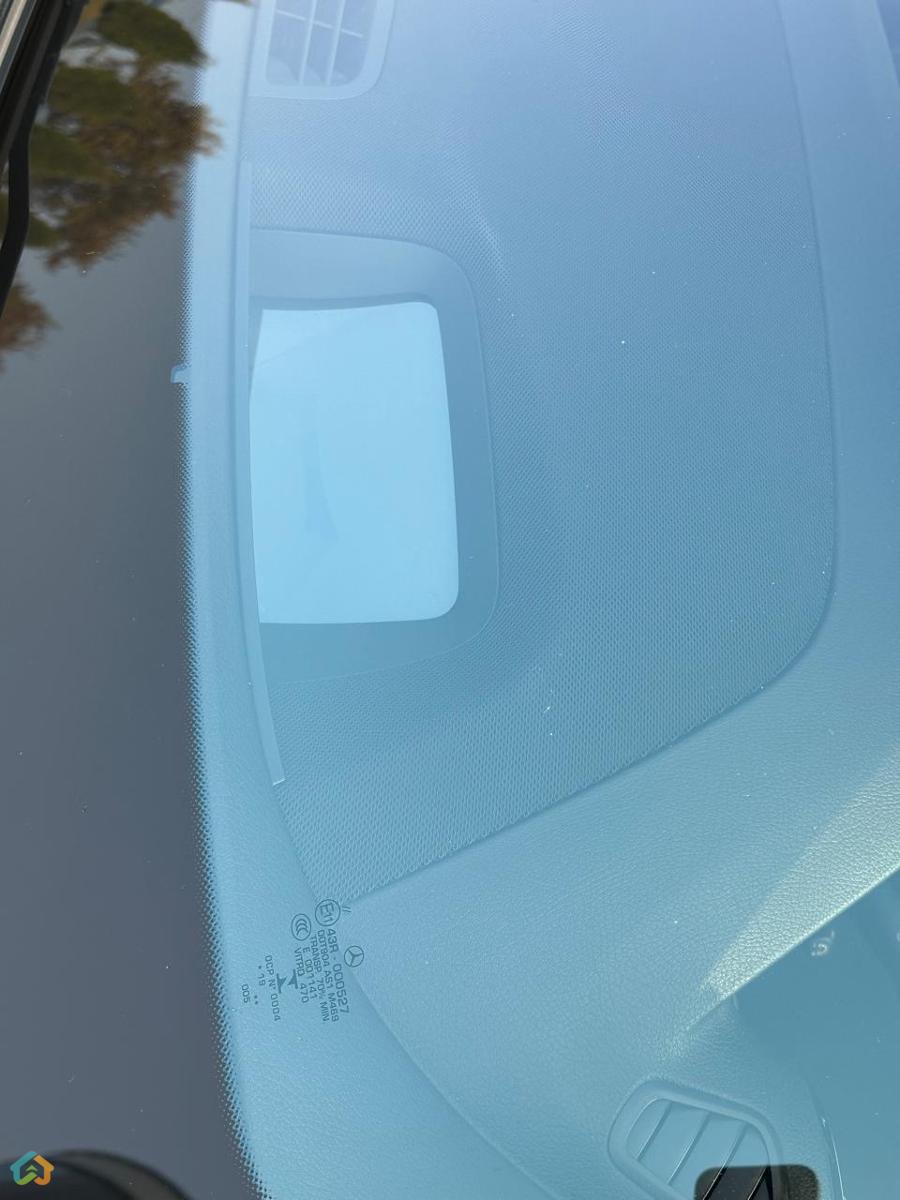 Mercedes E450 - image 13