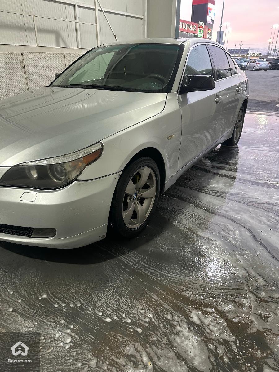 BMW E60 - image 2