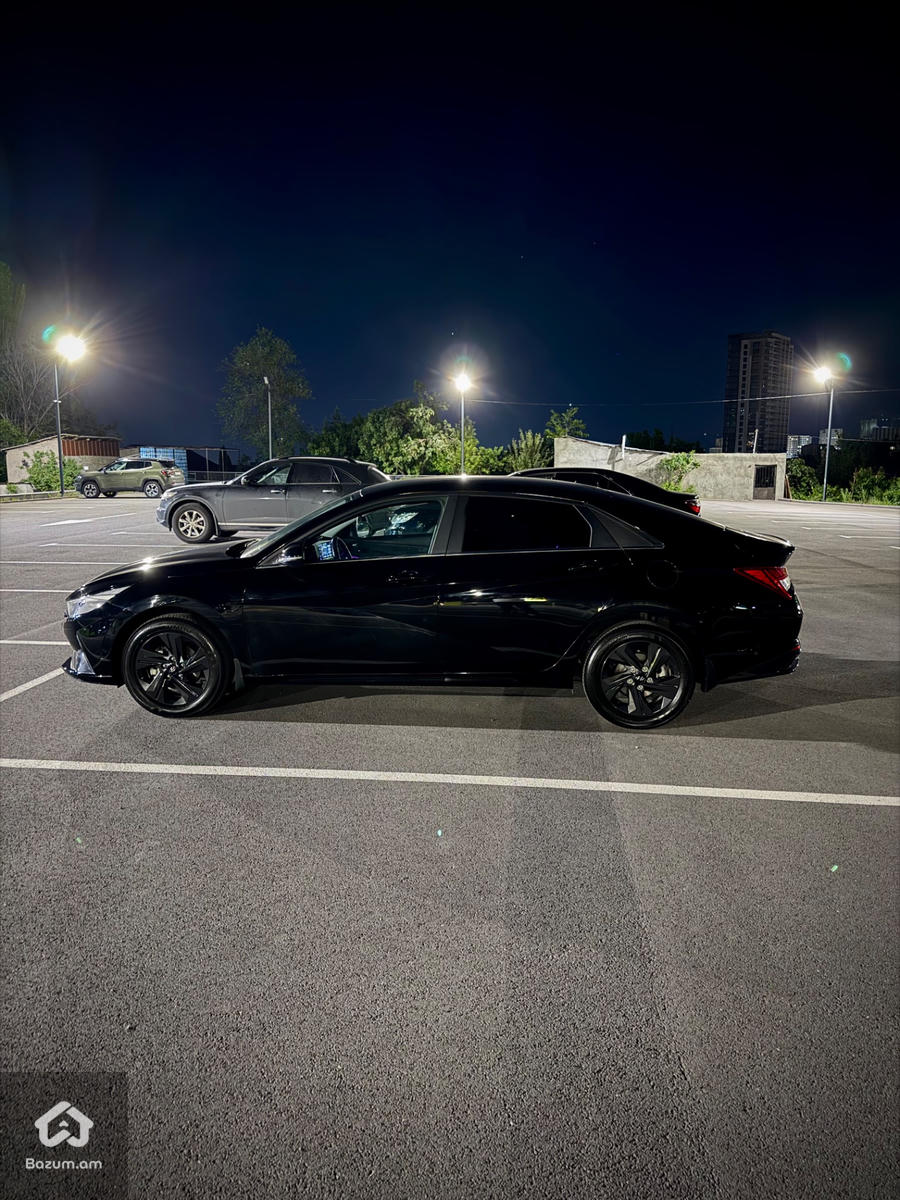 Hyundai Elantra 2022 - image 6