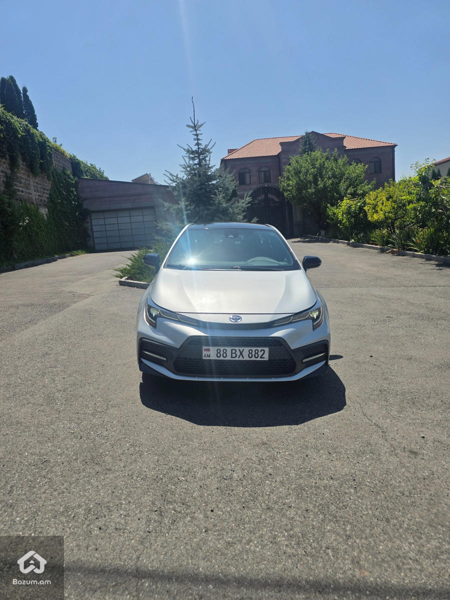Toyota Corolla 2022 SE - image 5