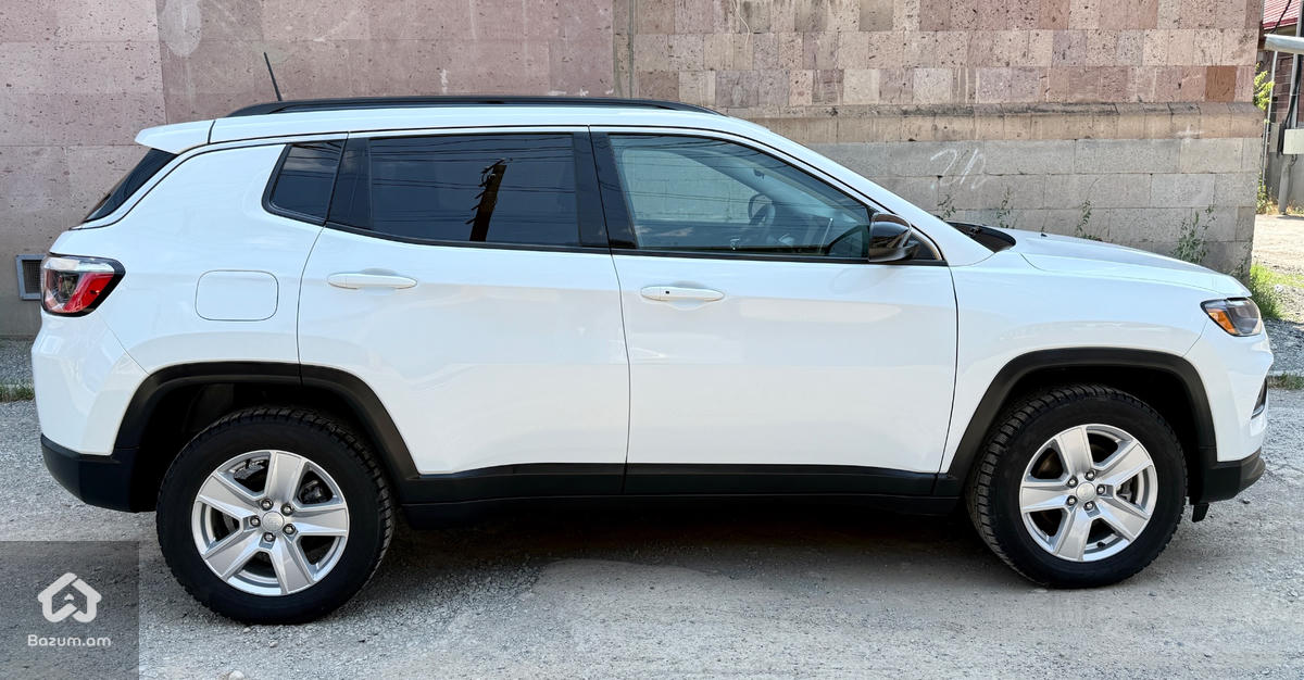 Jeep Compass RESTYLE  4X4 - image 8