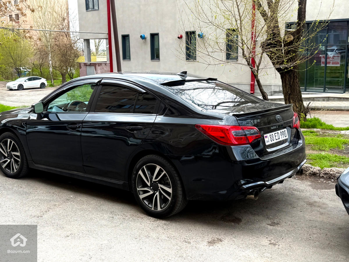 Subaru Legacy Sport - image 7