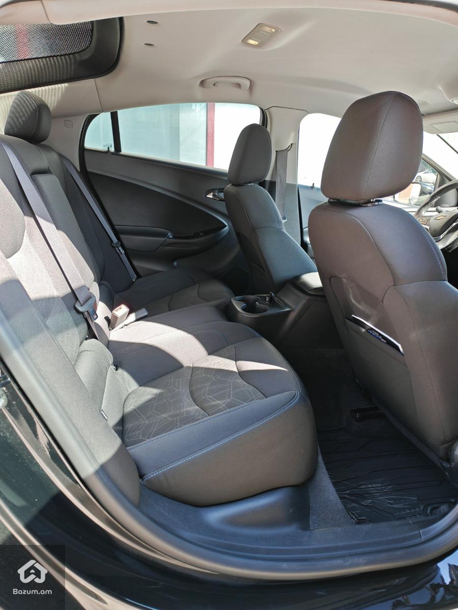 Chevrolet Volt 2 LT - image 9