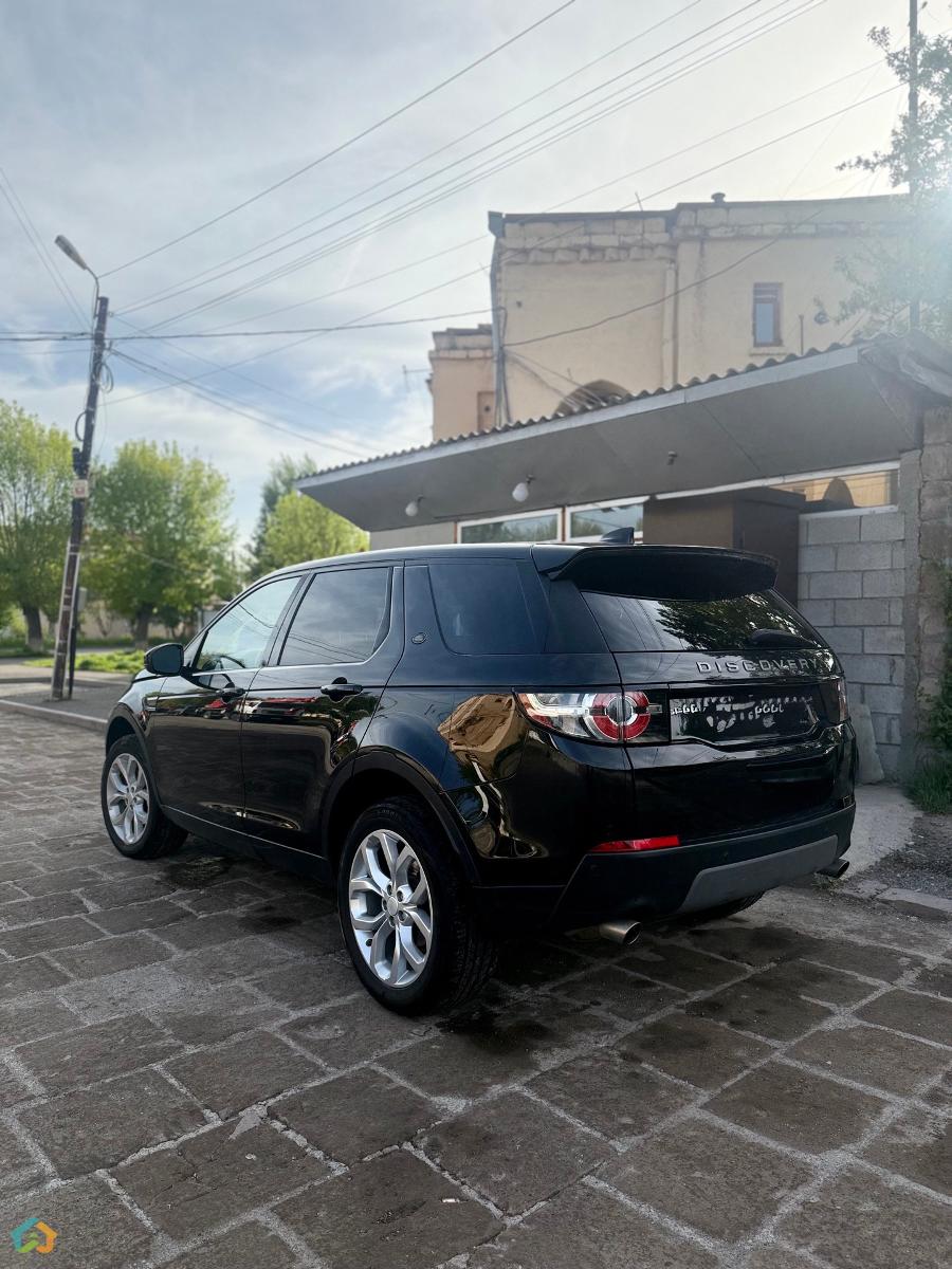 land rover discovery - image 3