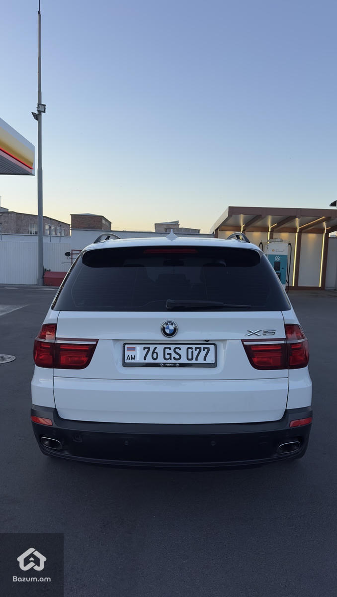 BamW X5 E70 - image 17