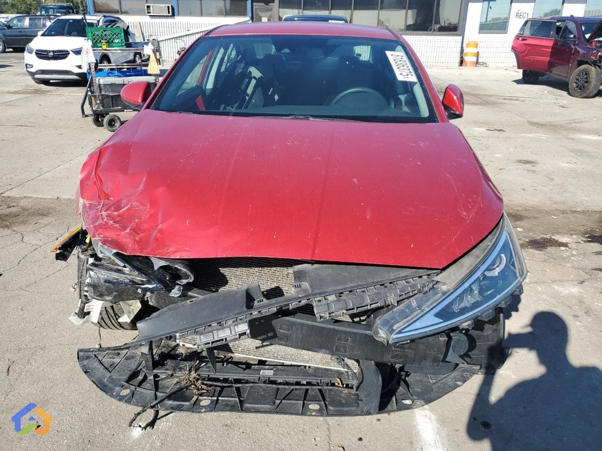 2020 Hyundai Elantra, Sel - image 4