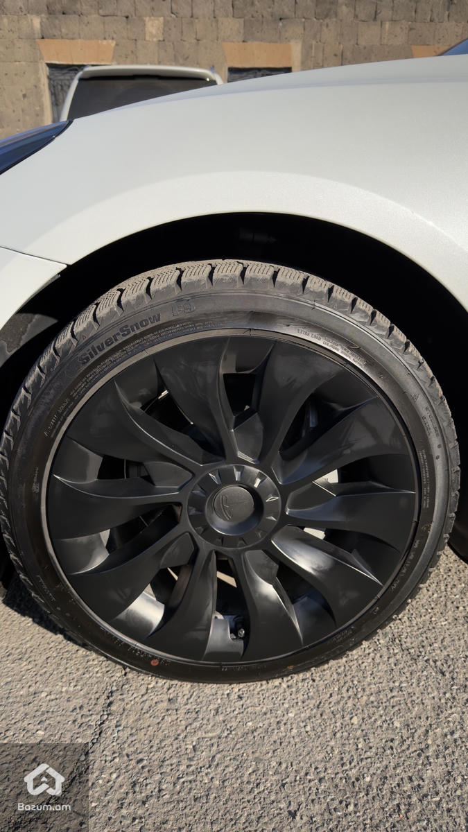 Tesla Model 3 2022 - image 7