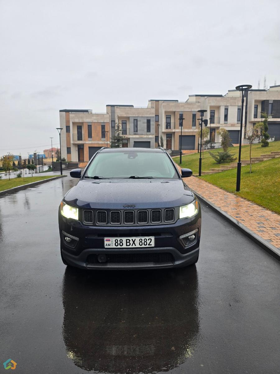 Jeep Compass Limited 4x4 - image 3