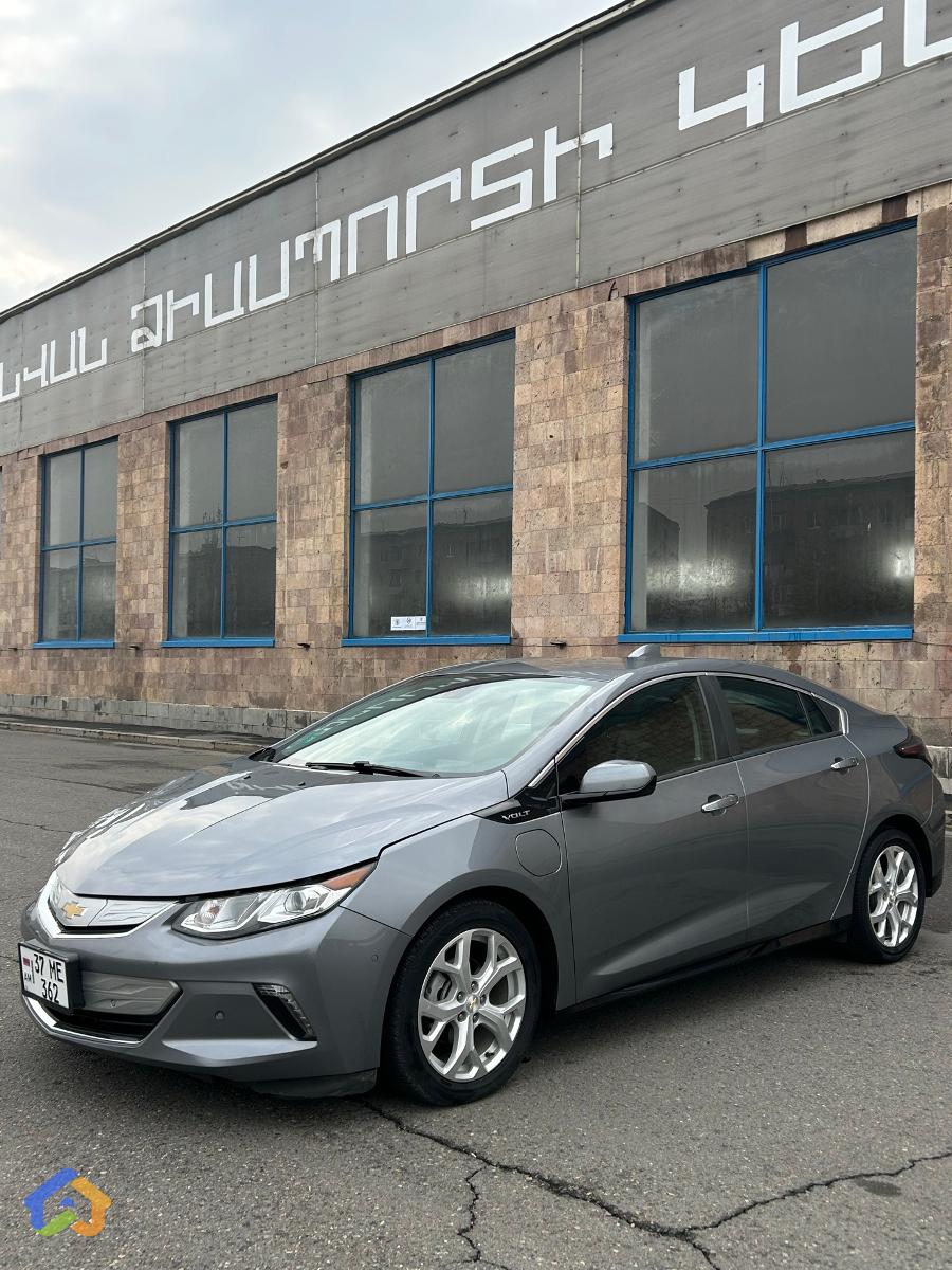 Chevrolet volt 2018 premier+ - image 10