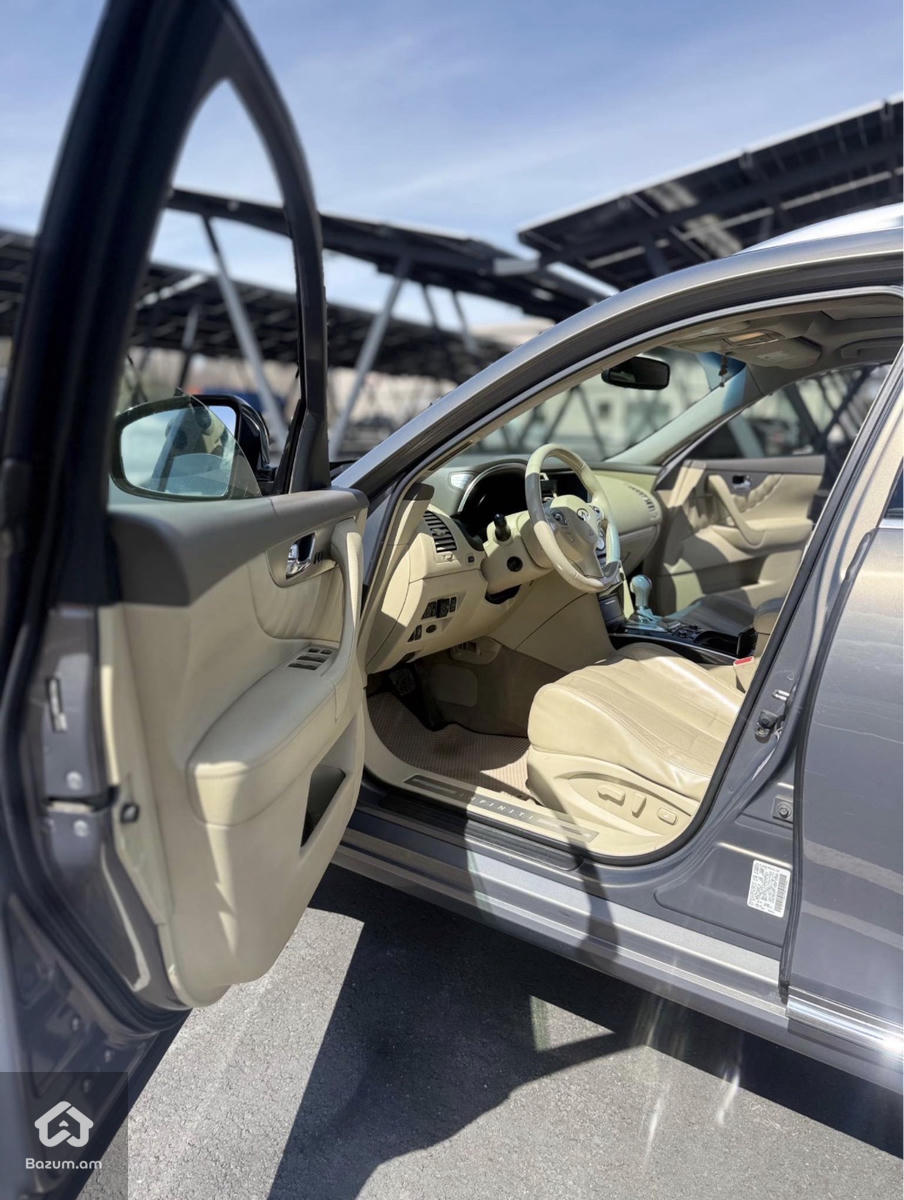 Infiniti FX37 - image 8