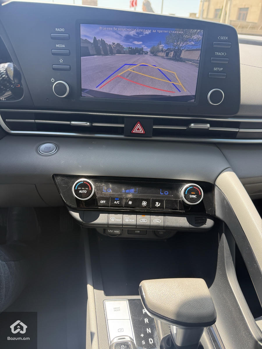 Hyundai elantra 2022 - image 10