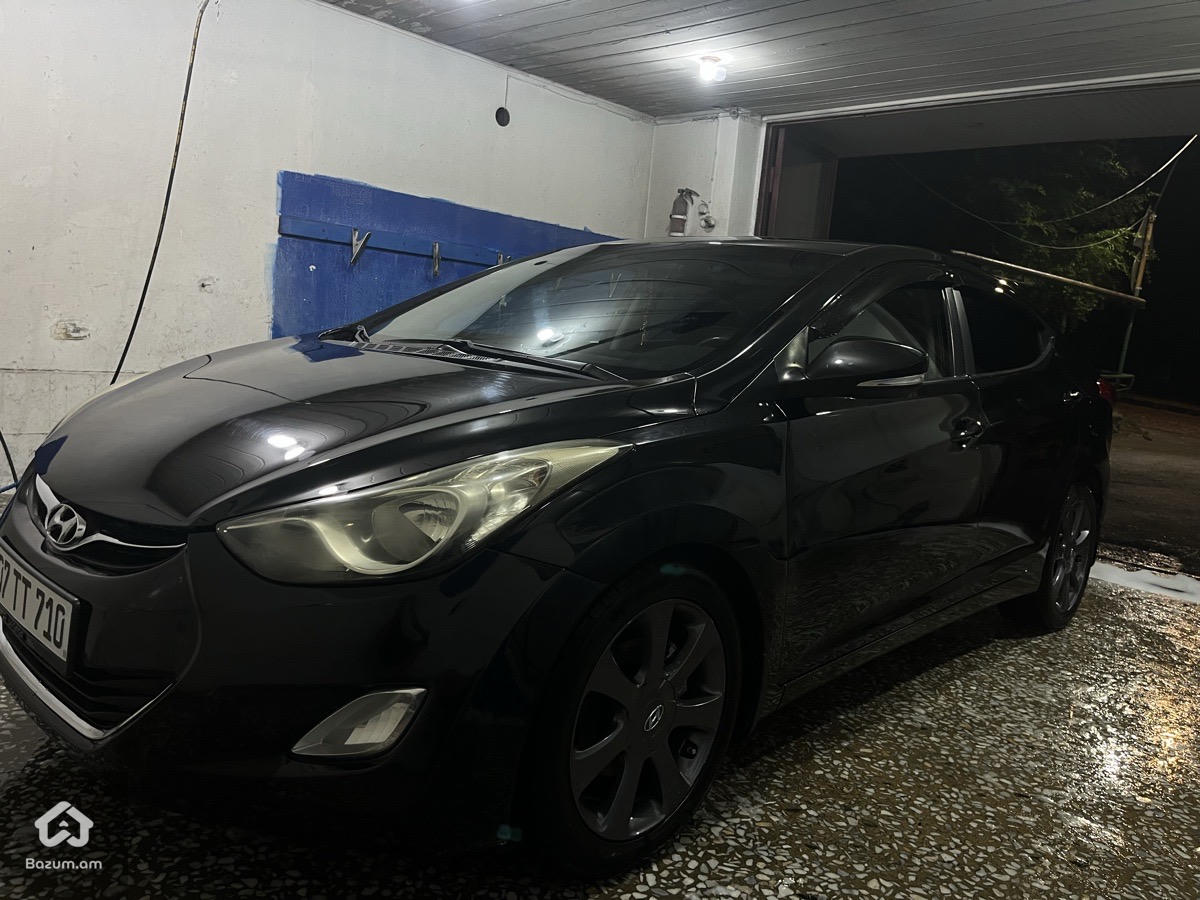 Elantra - image 4