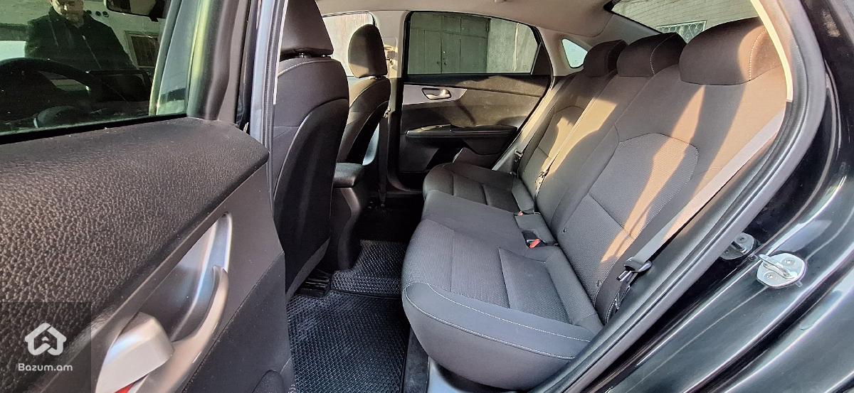 Kia Forte  - image 13