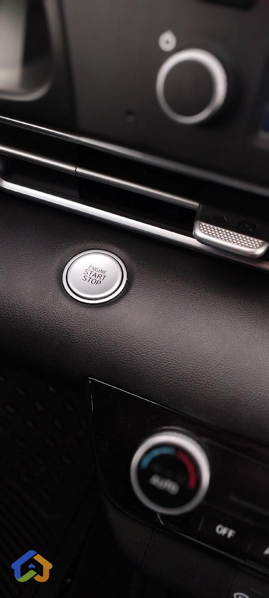 Hyundai elantra  - image 11