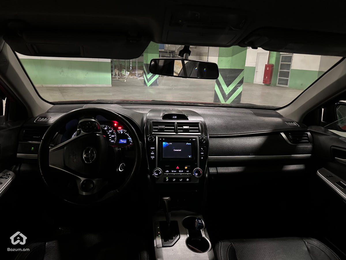 Toyota camry - image 4