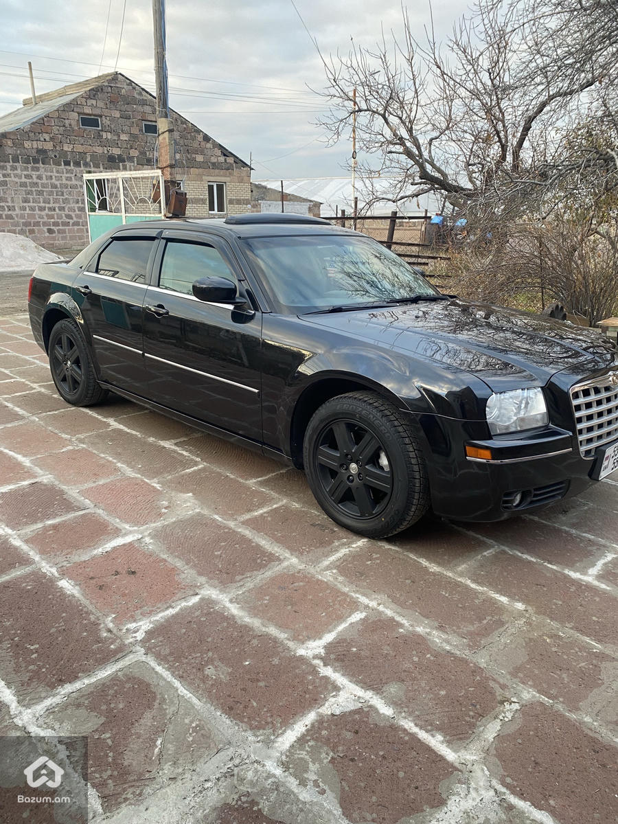 CHRYSLER 300c - image 7