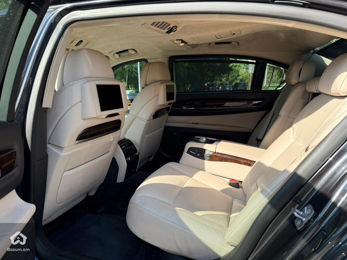 վաճառվում է զրահապատ B7 - image 17