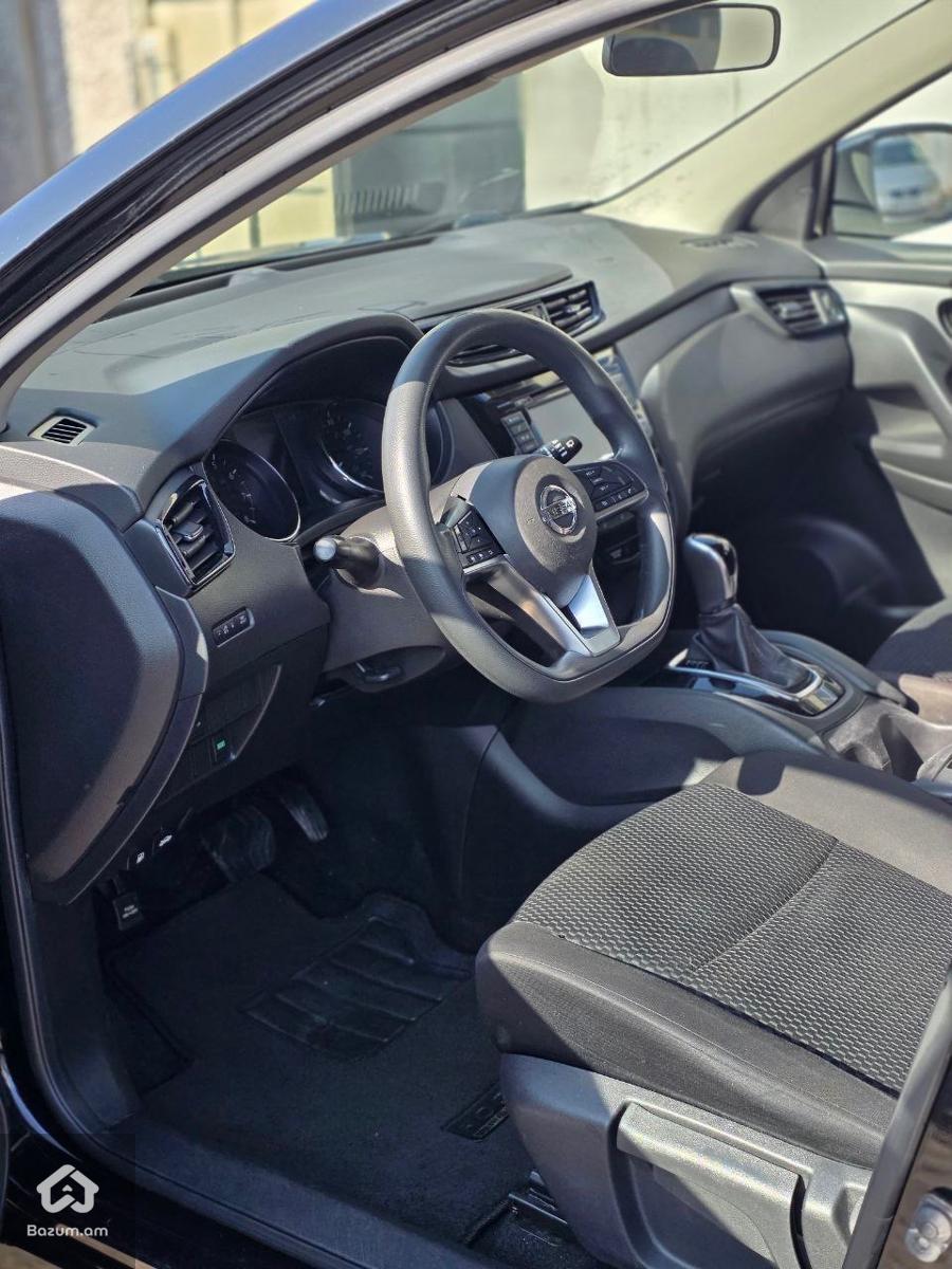 Nissan Rogue Sport - image 7