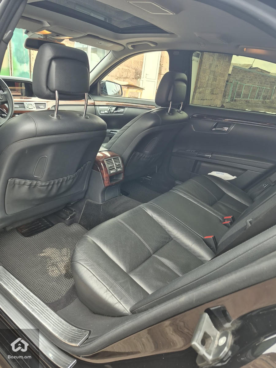 MERCEDES BENZ S550 - image 10
