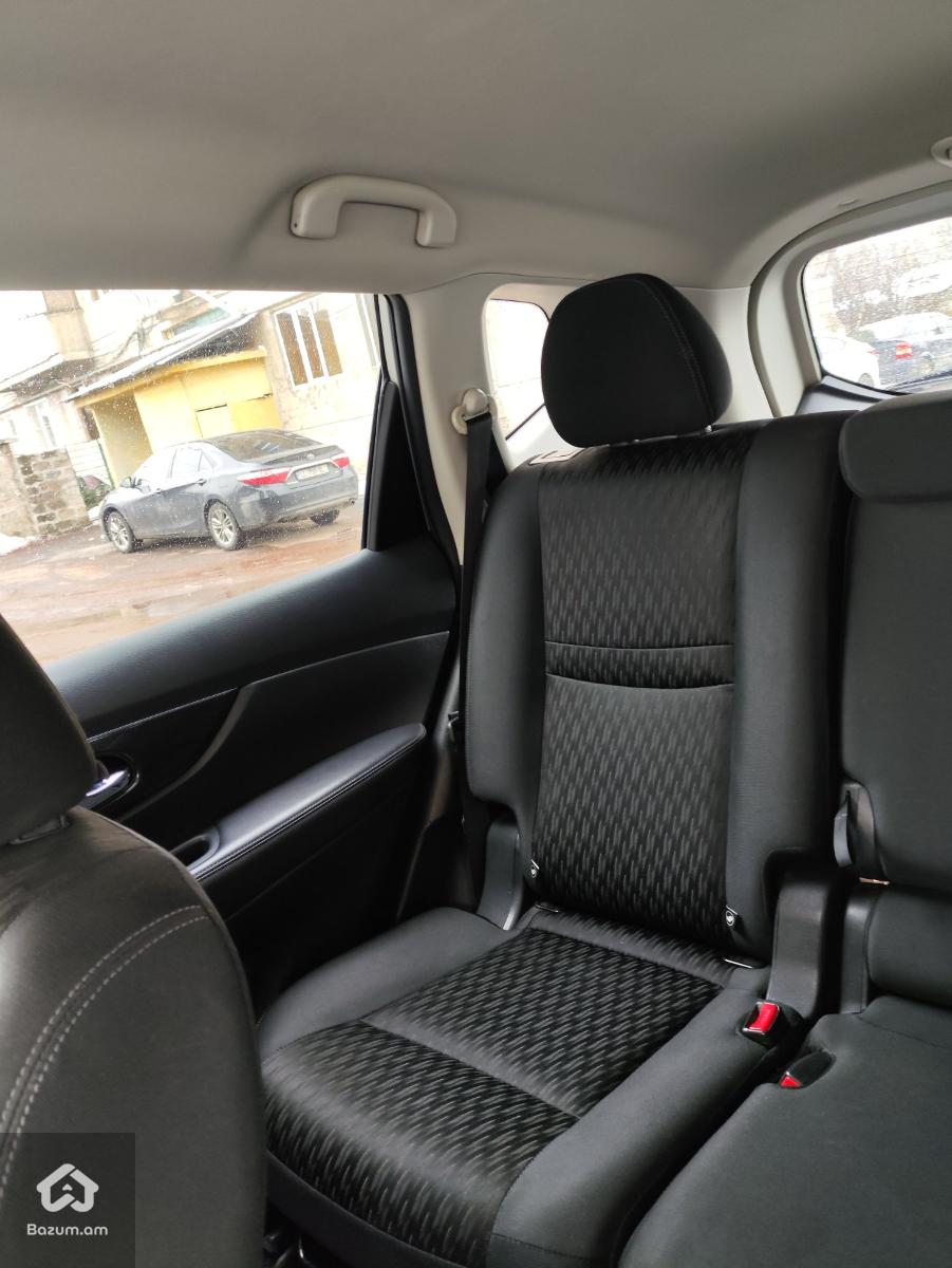 Nissan Rogue 2018 - image 7