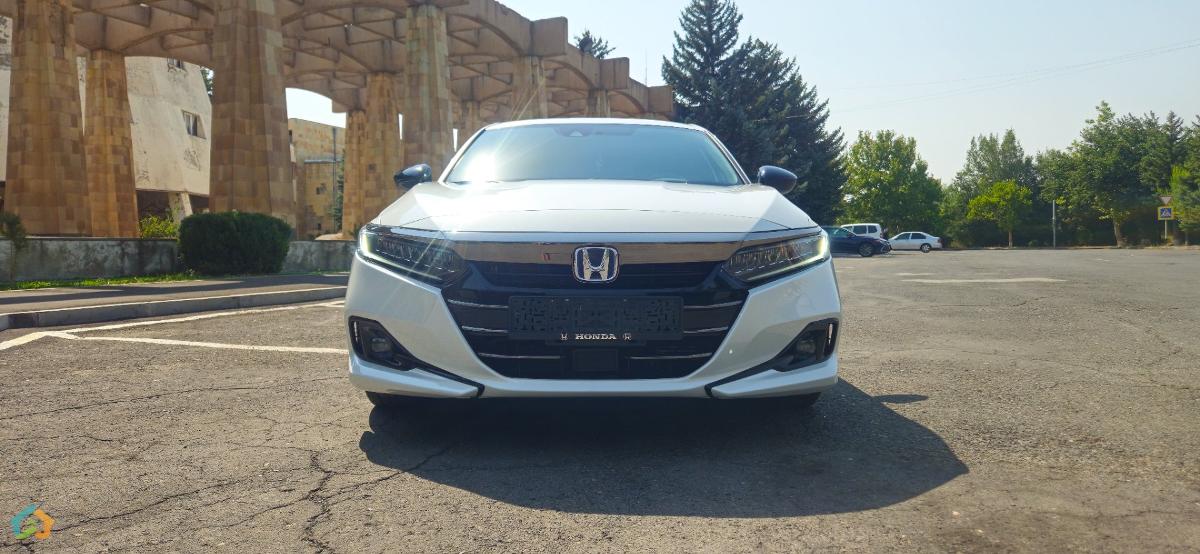 Honda Accord Hybrid Sport - image 4