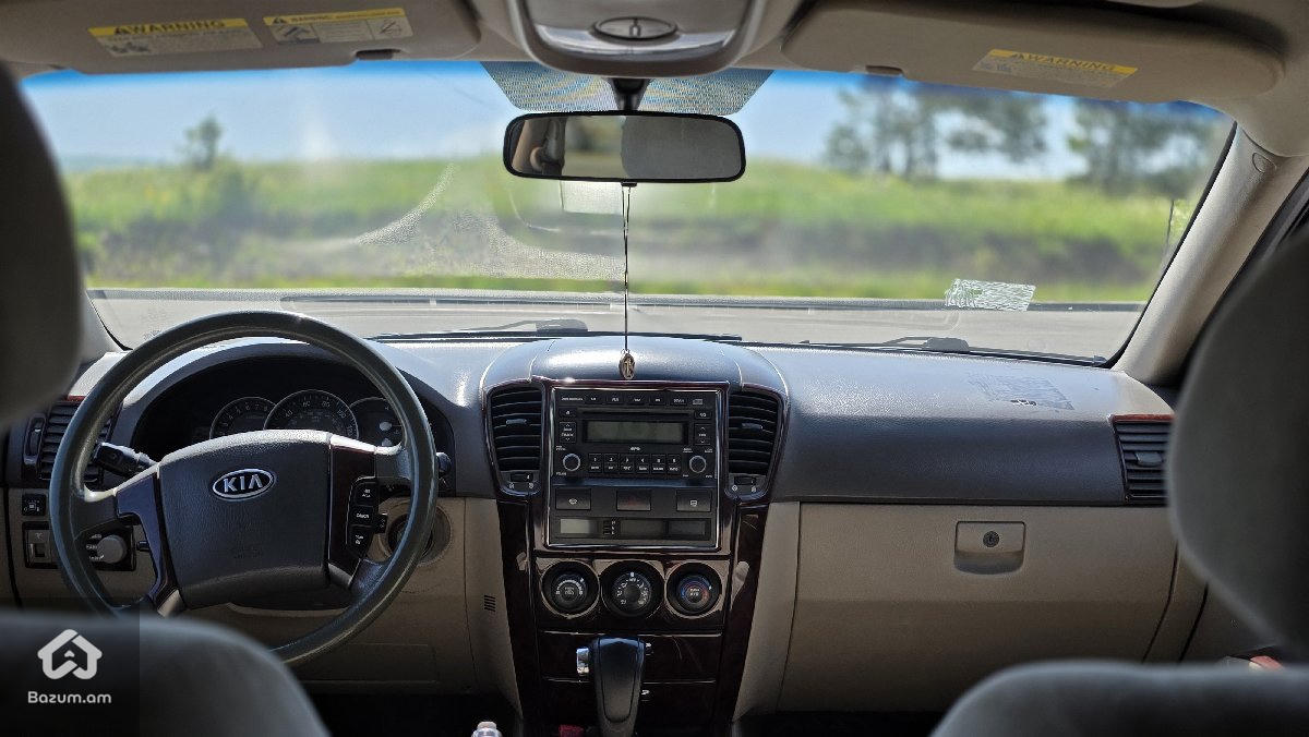 Kia Sorento - image 6