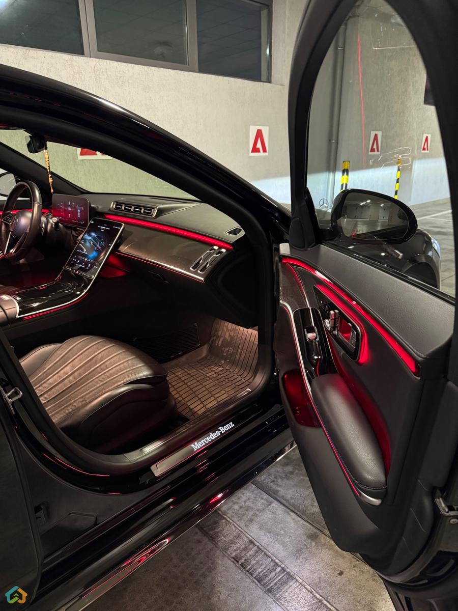 Mercedes Benz S500  - image 6