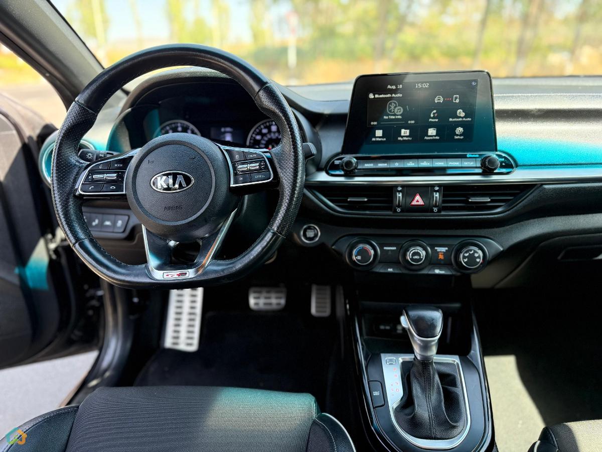 Kia Forte Gt Line - image 8