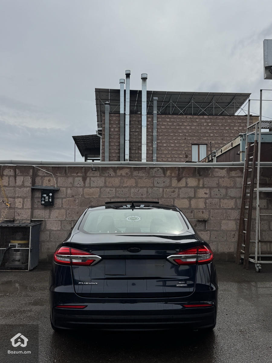 Ford Fusion Hybrid 2020 - image 6