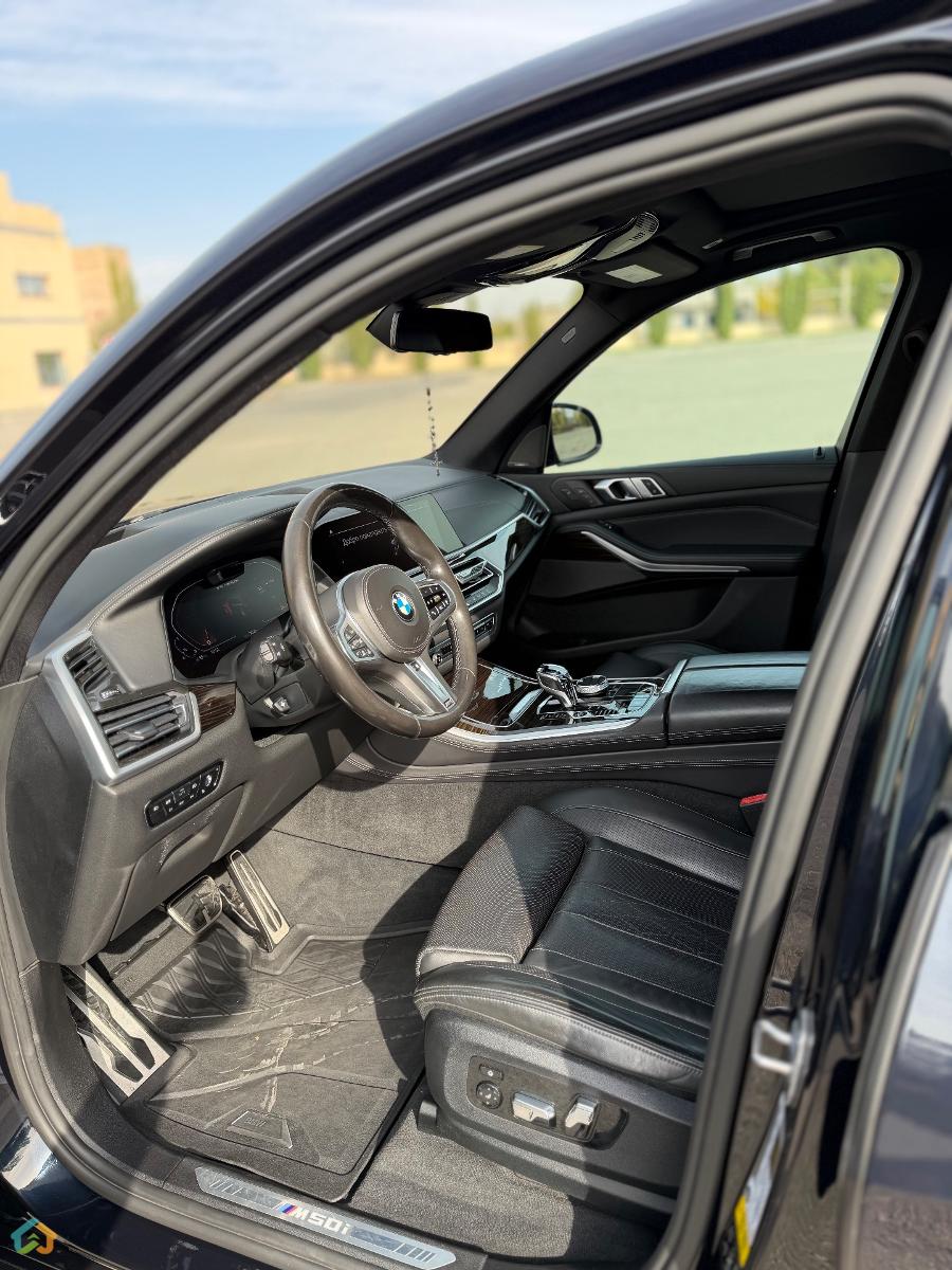 BMW X5 ,M50i - image 8