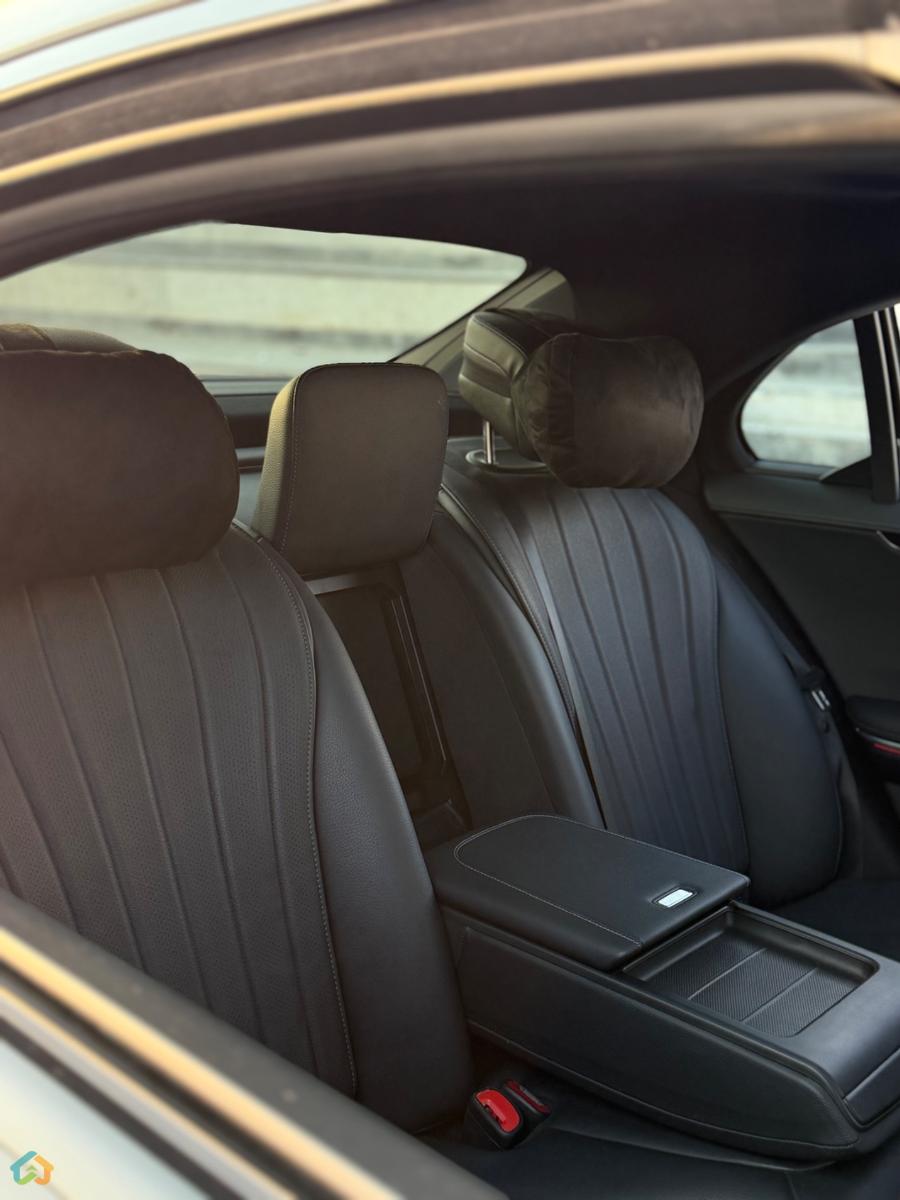 Mercedes Benz S500  - image 11