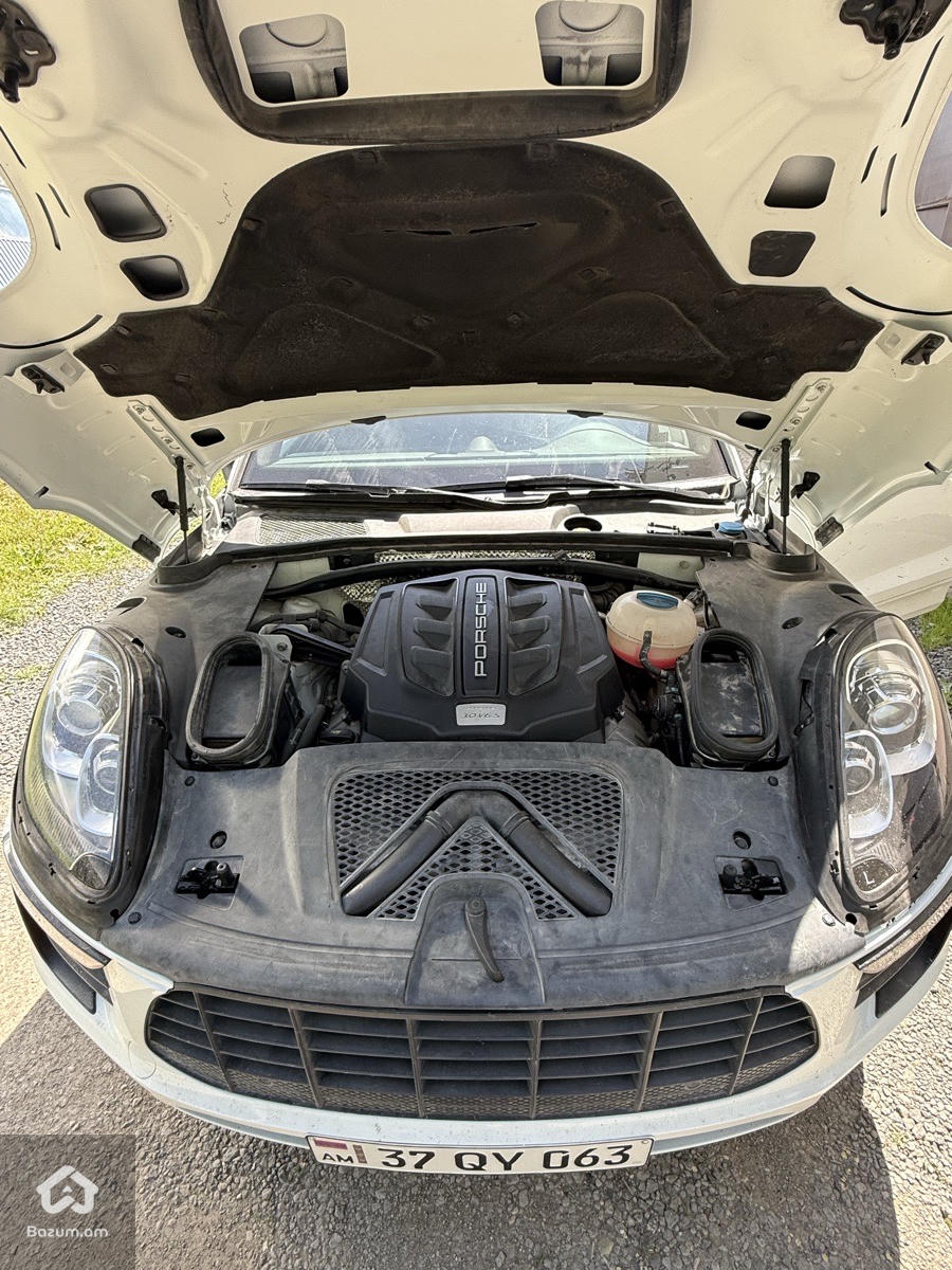 Porsche Macan 3.0 - image 18