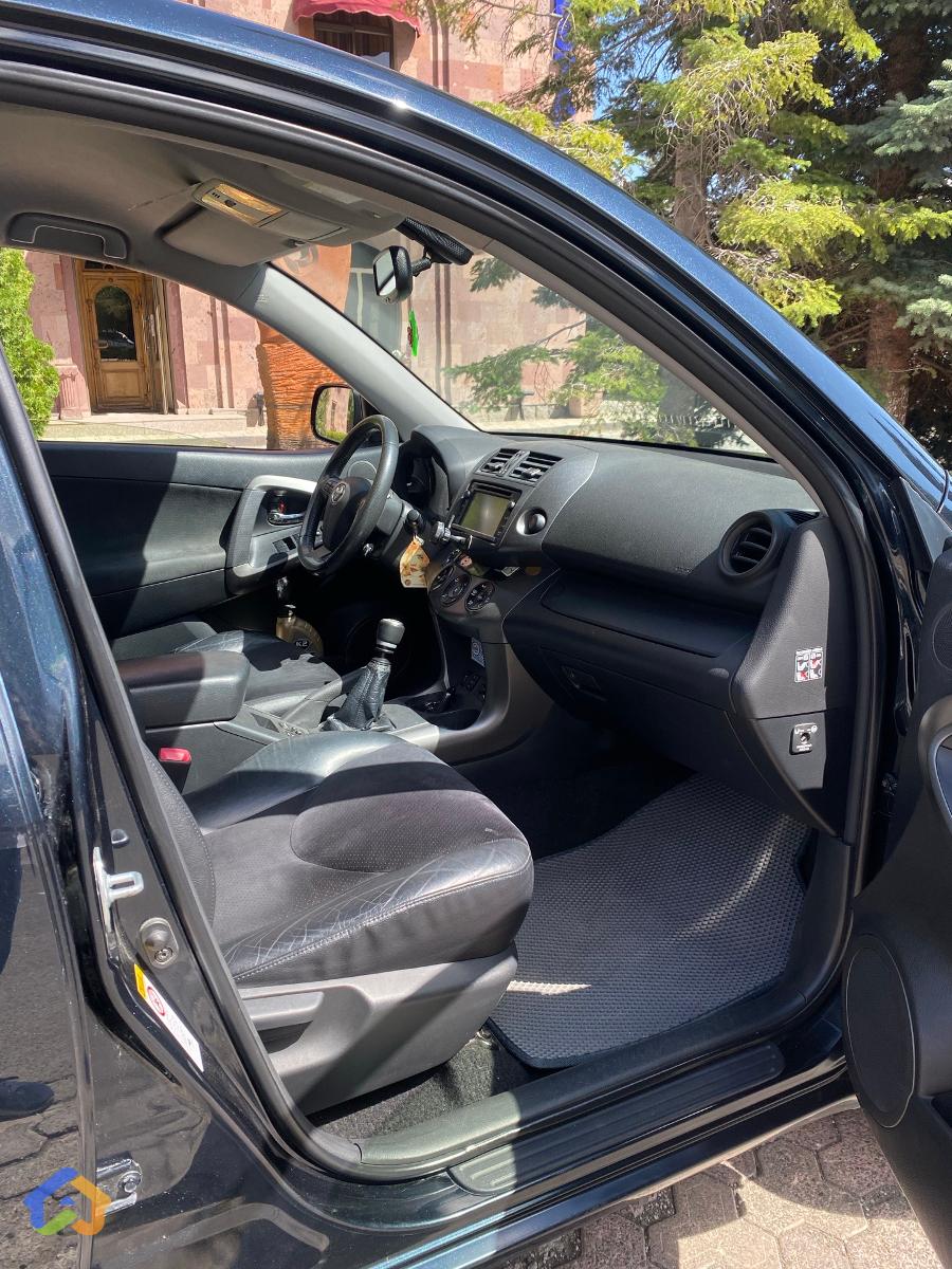 Toyota rav 4 - image 7