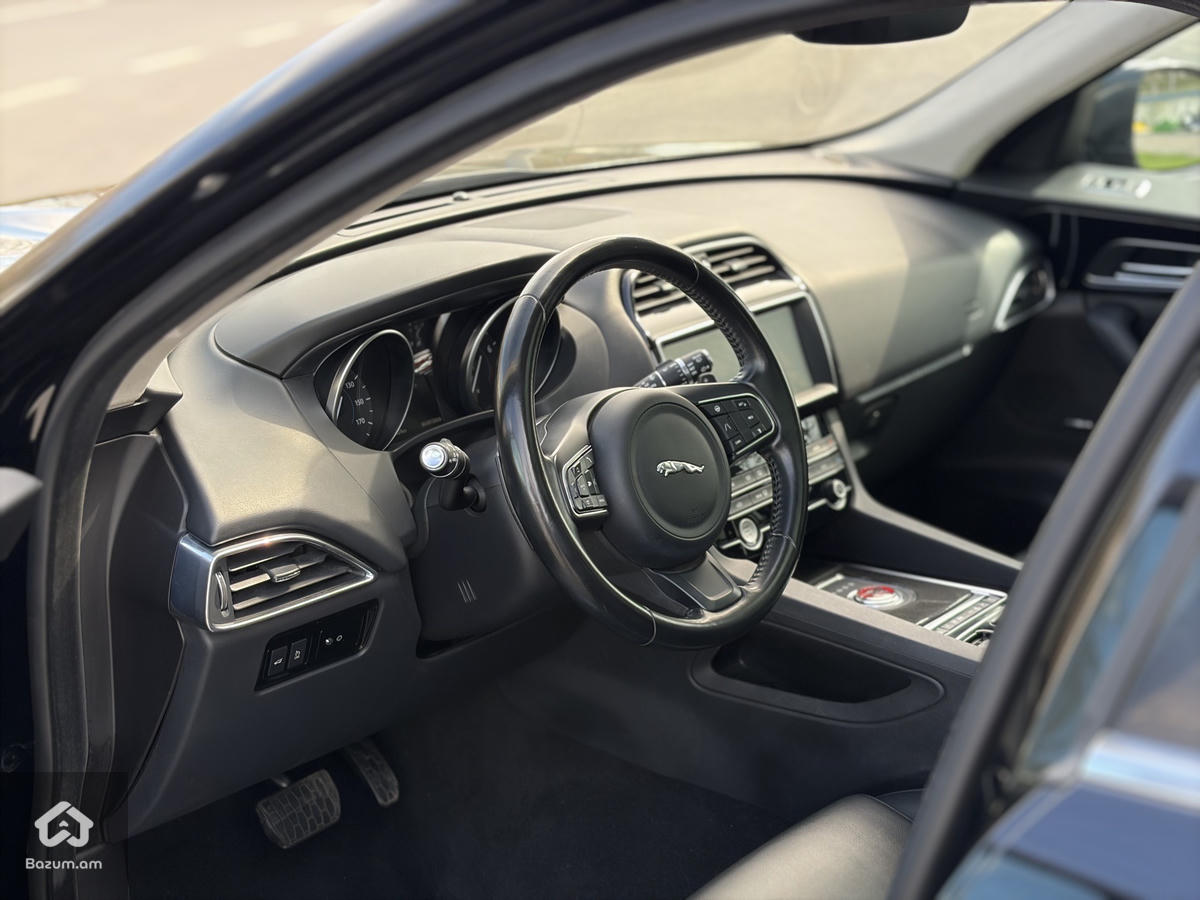 Jaguar F pace - image 5