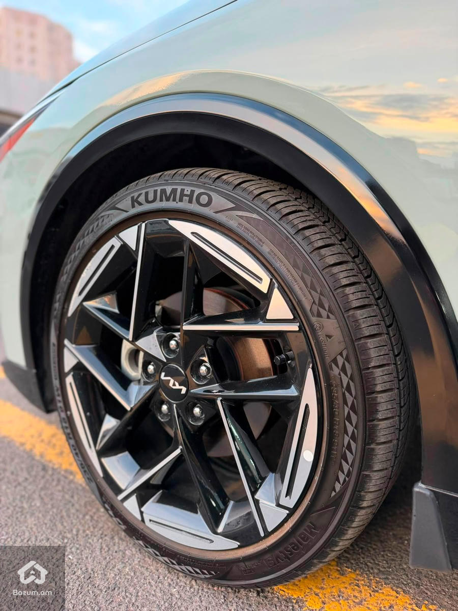Kia K4 - image 13