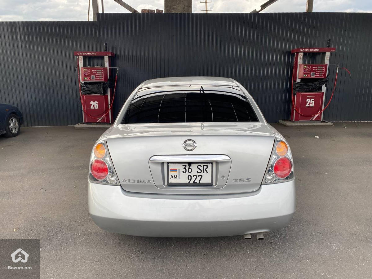 Nissan altima  - image 8