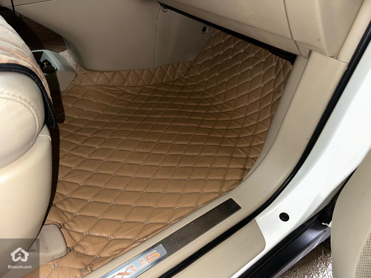 Lexus RX350 - image 7