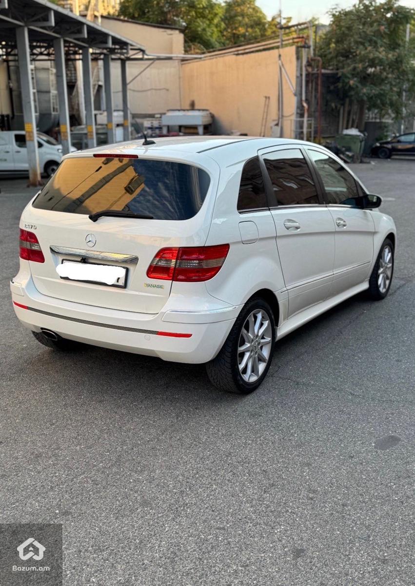 Mercedes-Benz B class - image 3