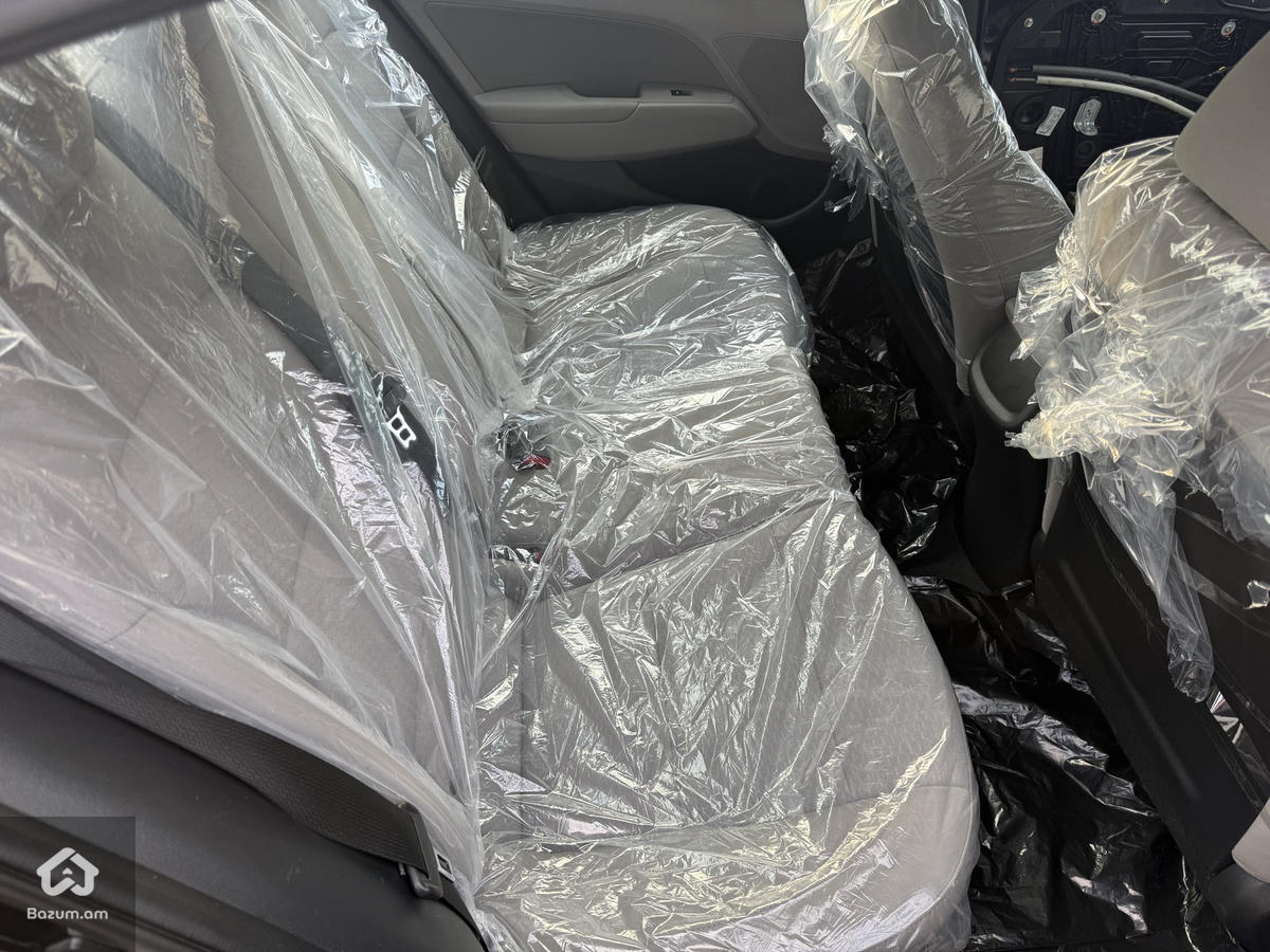 Hyundai - image 25