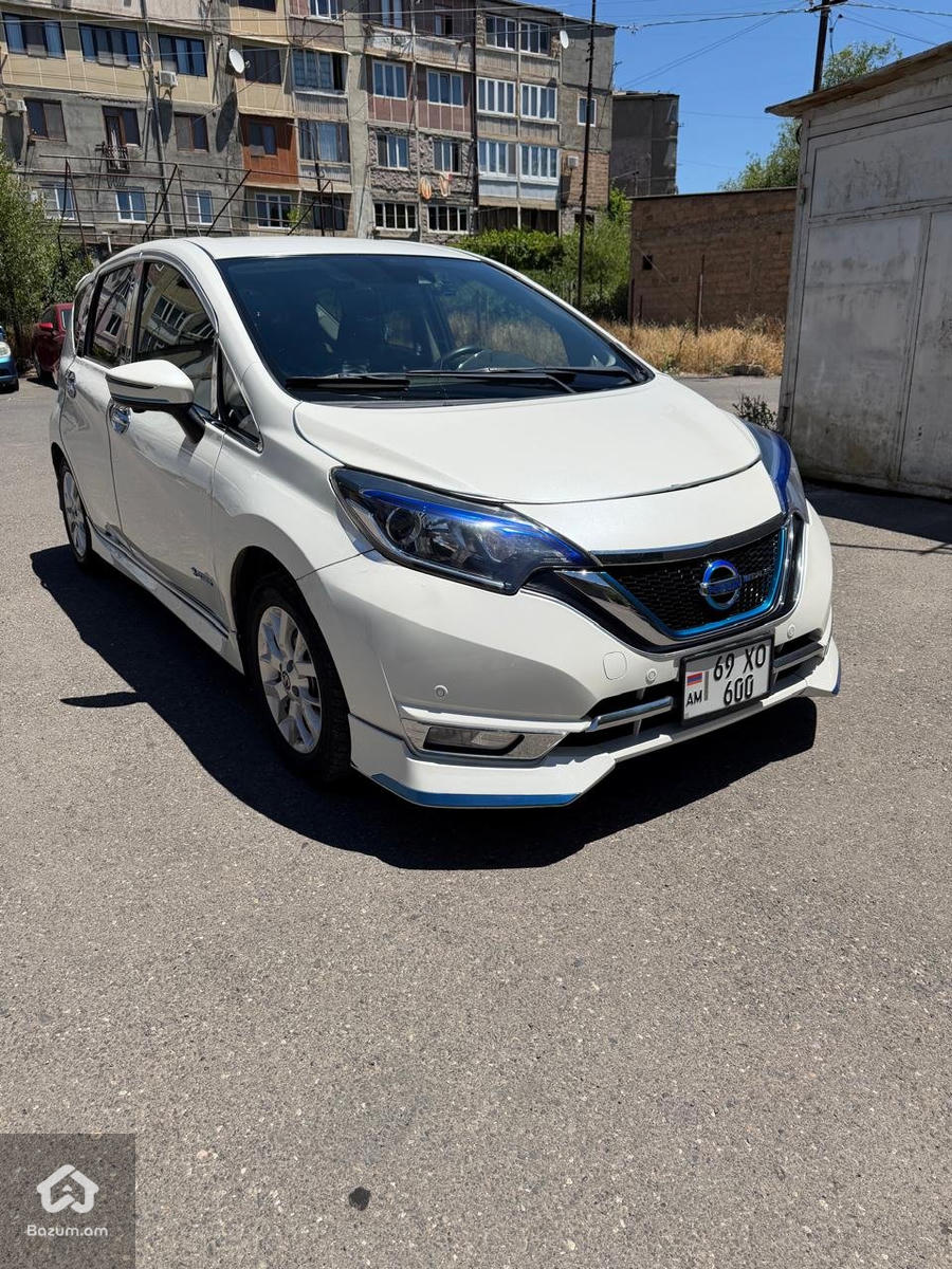 Nissan Note medalist - image 3