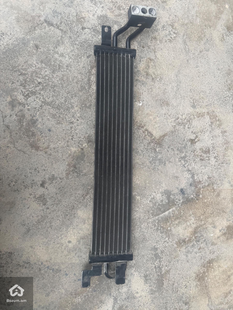 Jeep wrangler յուղի հովացման ռադիատոր օրիգինալ - image 3