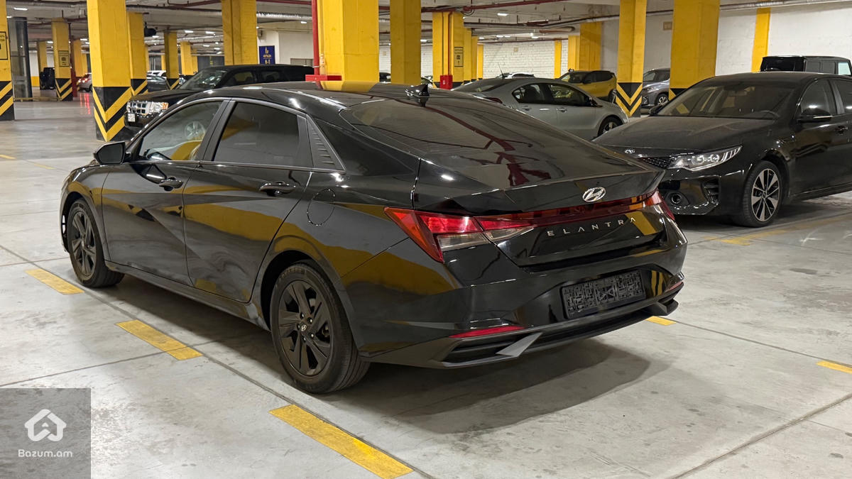 Hyundai Elantra 2021 - image 5