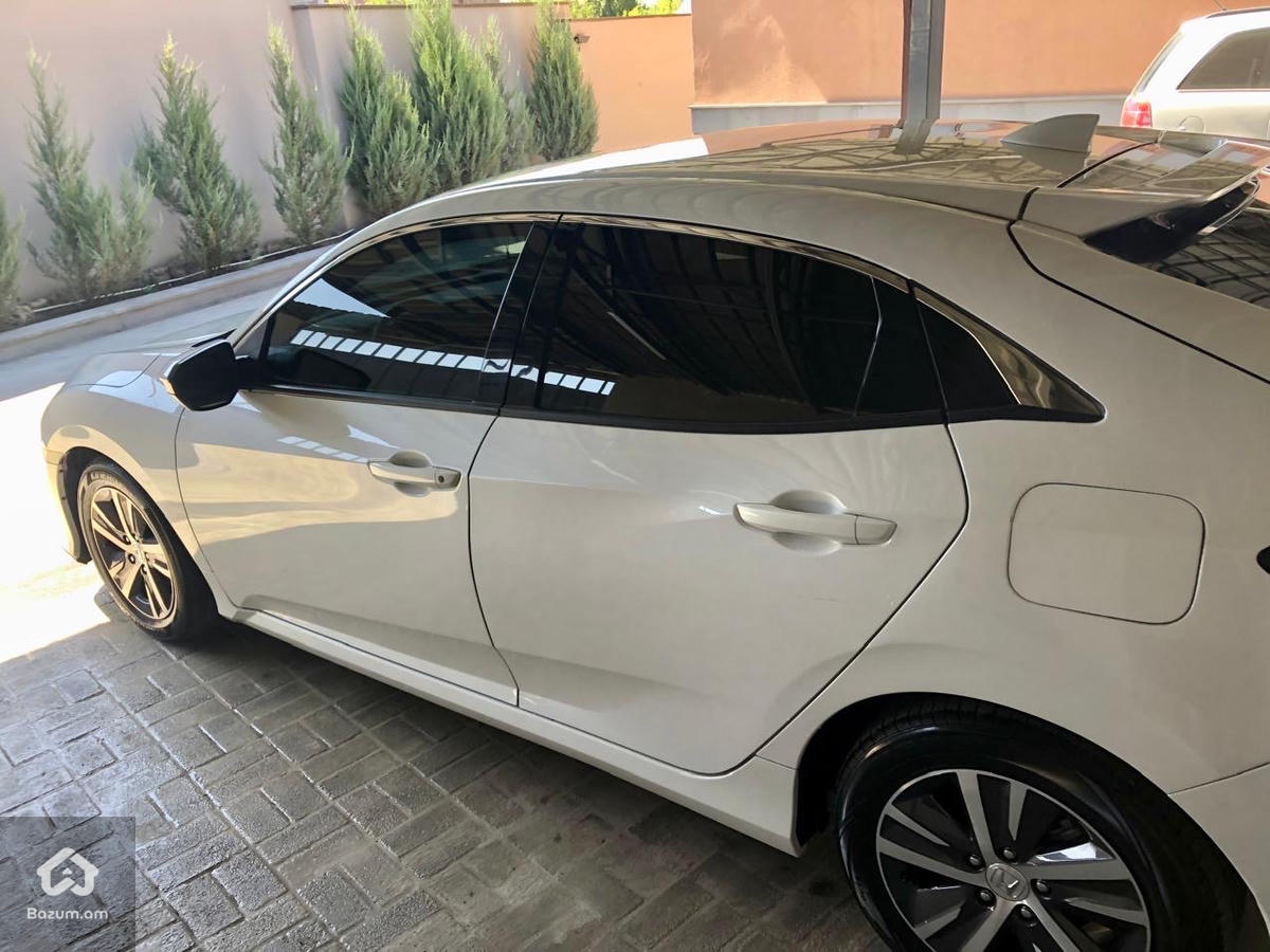 Honda civic 2020 - image 7