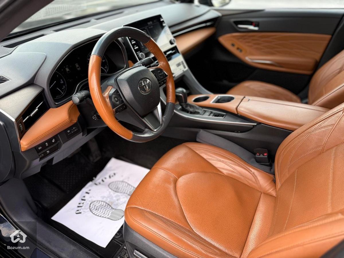 Toyota Avalon Limited  - image 4