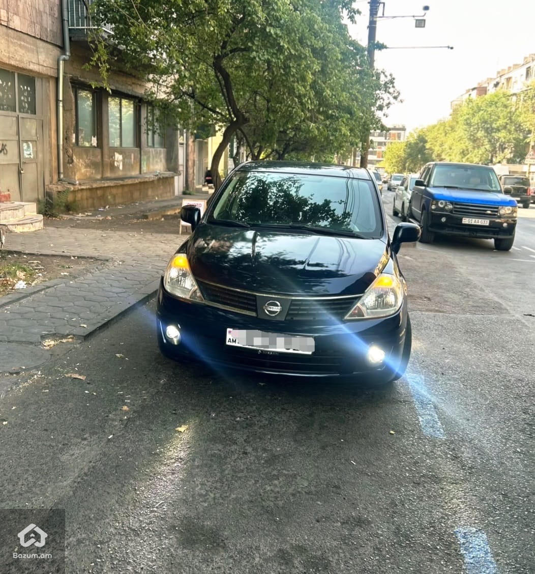 Nissan Versa 2007 - image 2