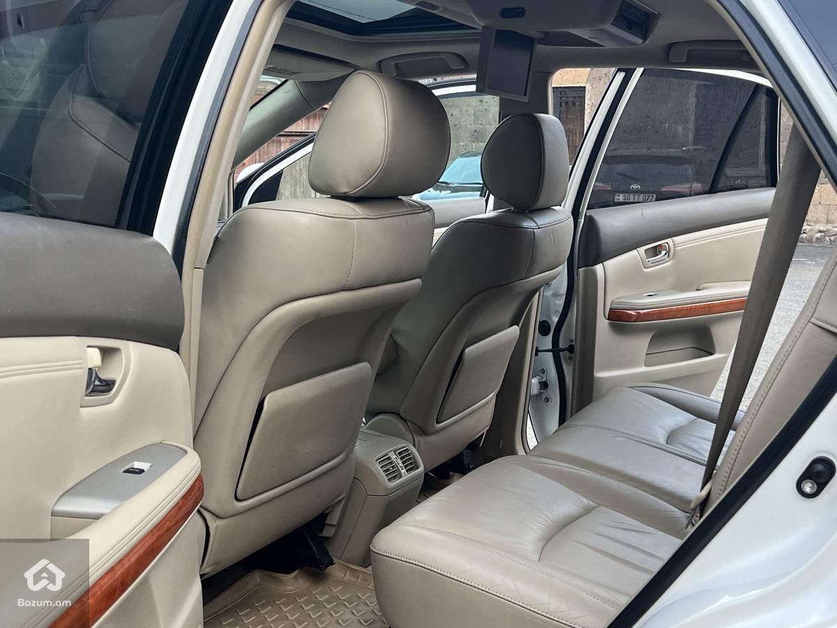 Lexus Rx350  - image 10